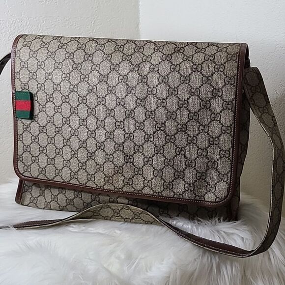 💯 Authentic Gucci Handbag with Cherryline 🍀 - Picture 6 of 15